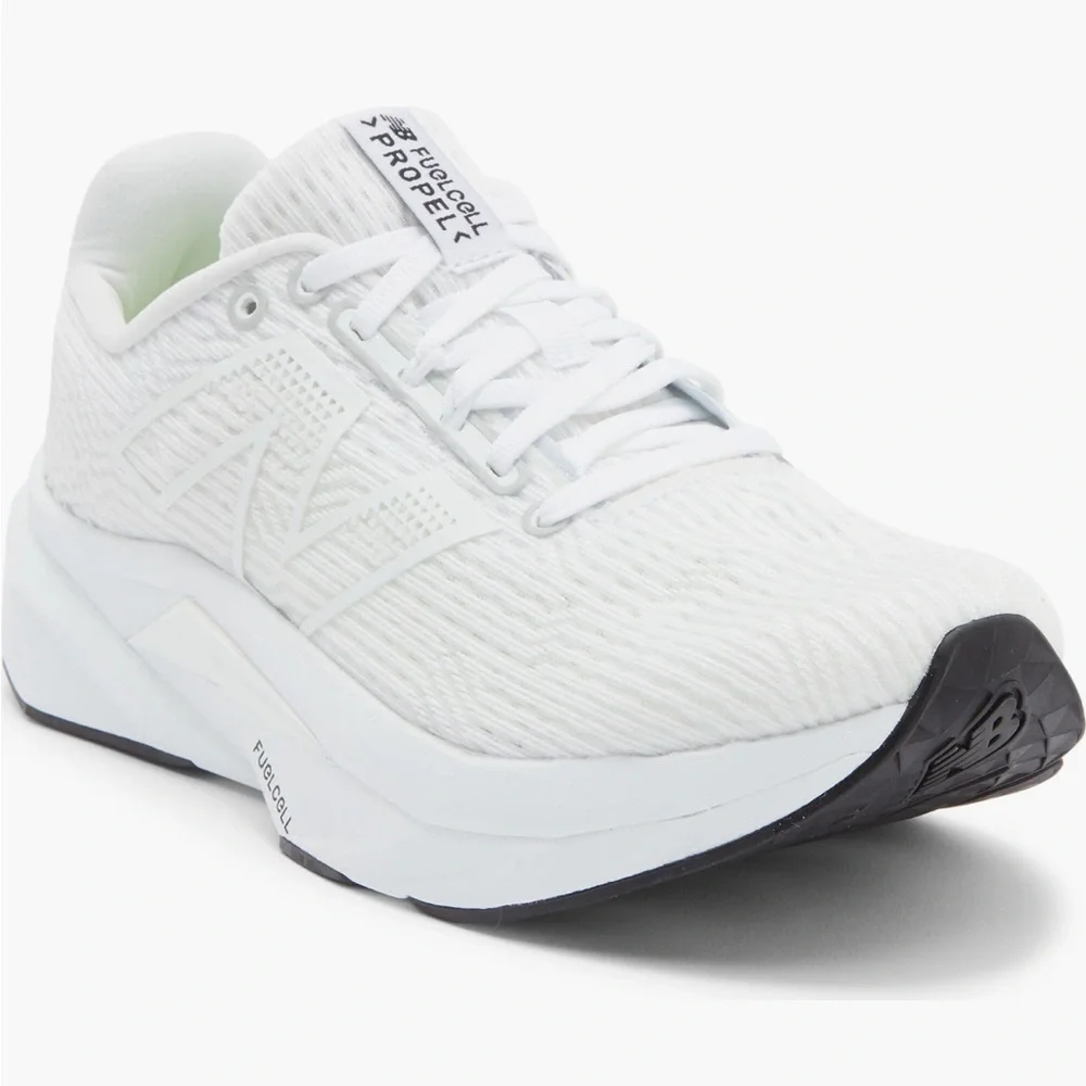 NB Women's White FuelCell Propel V5 || size 7 - Picture 8 of 9